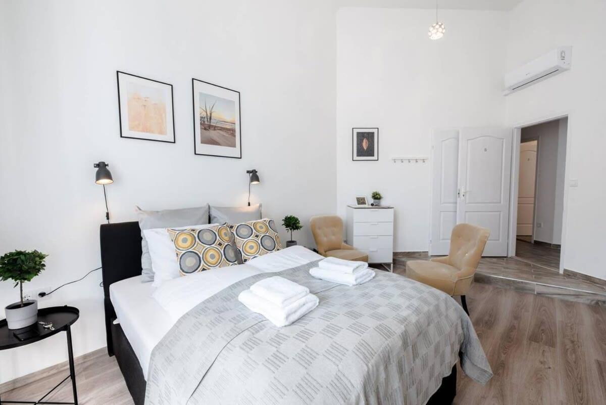 New A C With View Of The Synagogue Appartement Budapest